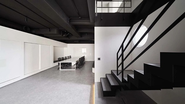 广州大型写字楼装修怎样布局 (1).jpg